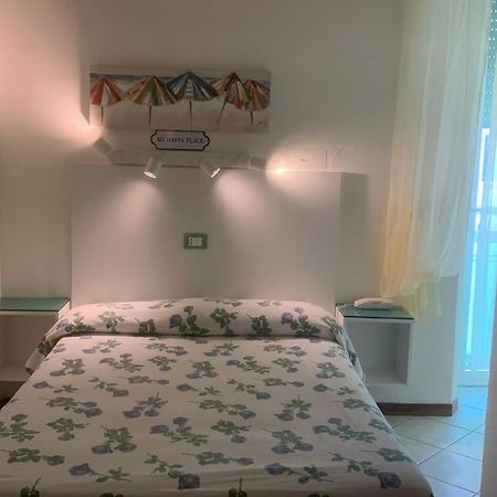 Hotel Rosati ริมินี ภายนอก รูปภาพ