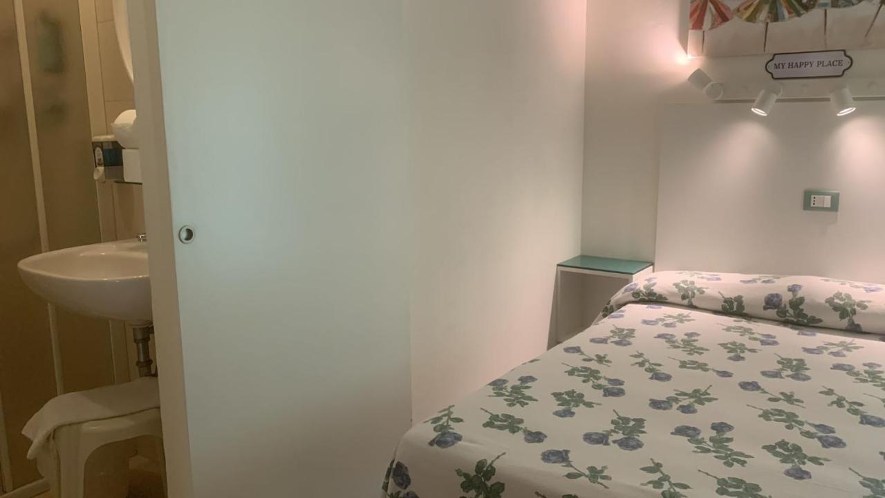 Hotel Rosati ริมินี ภายนอก รูปภาพ